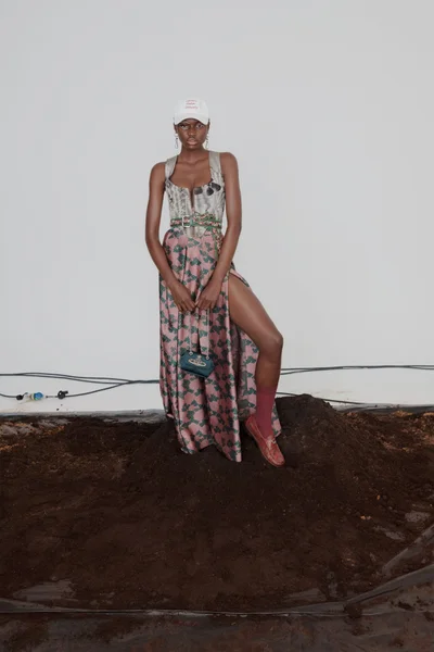 Look 32